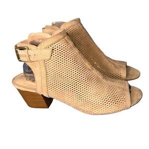 Unisa Unopalo-T Tan Perforated Peep Toe Block Heel Ankle Boots Size 9.5M